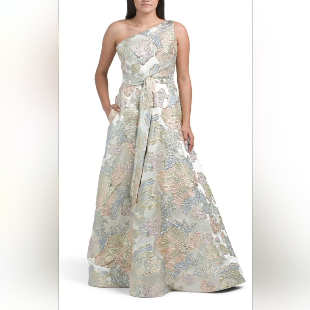 NWT RENE RUIZ Champagne One Shoulder Floral Brocade Gown Metallic Size 6